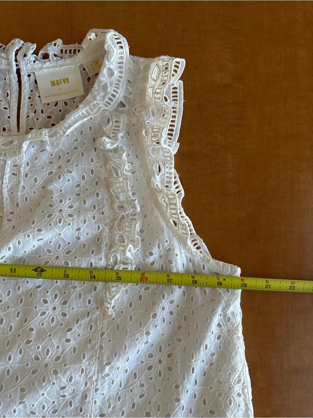 Anthropologie Maeve Tilly White Eyelet Ruffle Sleeveless Blouse Size 12 - Picture 7 of 9